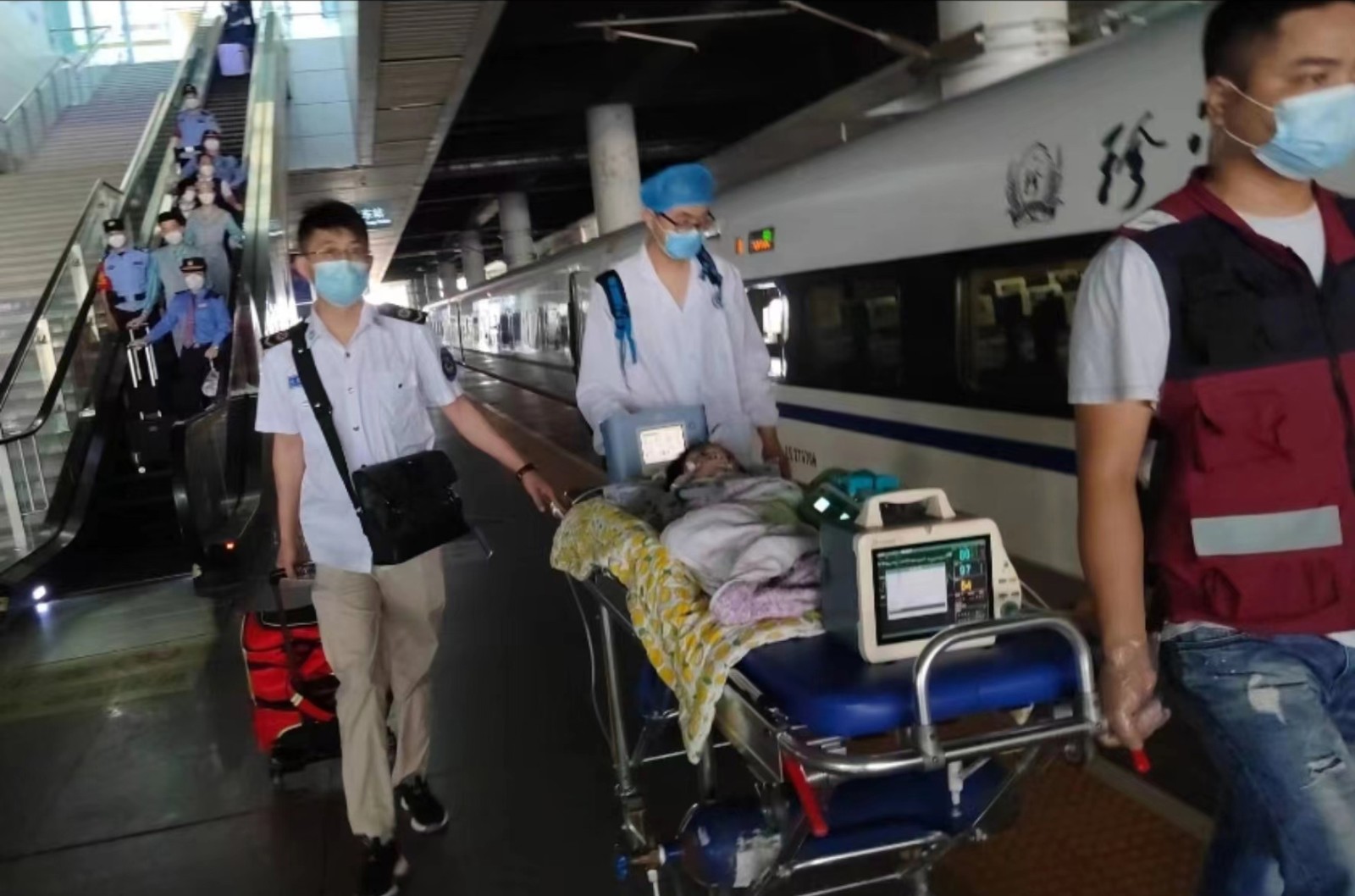 南宁高铁转运公司